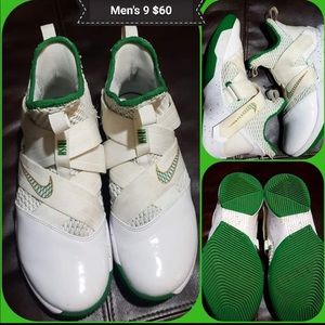 Lebron Basketball shoes